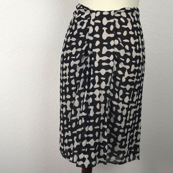 Anne Klein Dresses & Skirts - Anne Klein II Silk Sheer Print Lined Skirt SK136